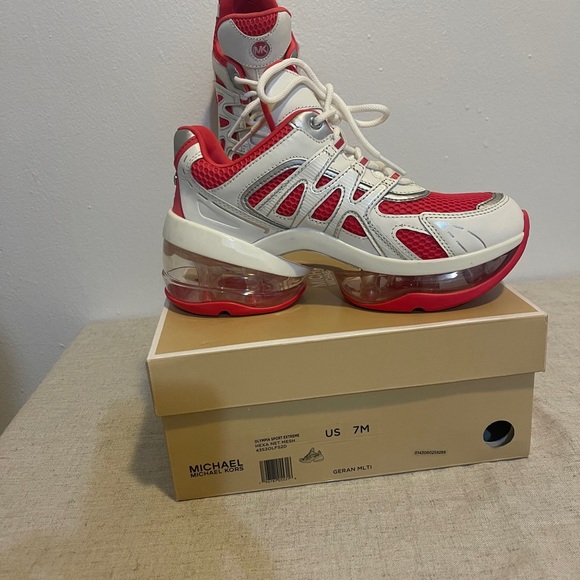 Michael Kors platform sneaker - Picture 3 of 6